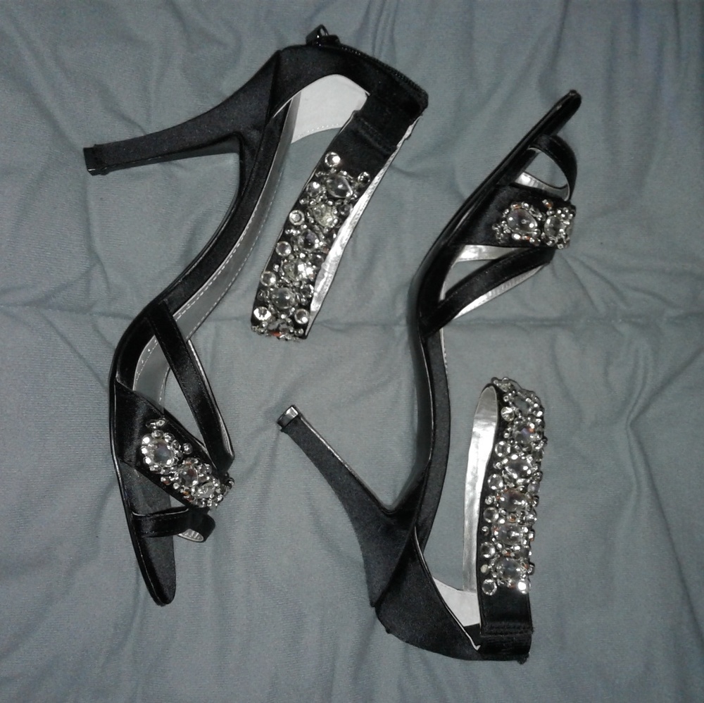 BLACK SATIN BLING HEELS
